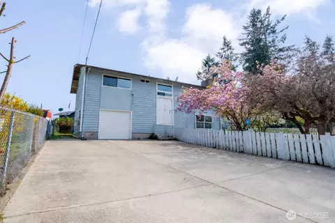 3319 S 249th Pl, Kent, WA 98032