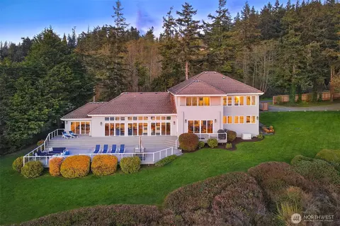 5006 Scurlock Rd, Freeland, WA 98249