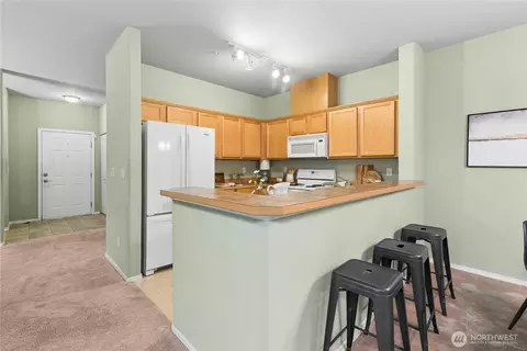 Kitchen - 14915 38th Dr SE #II1033, Bothell, WA 98012 photo 1 of 3