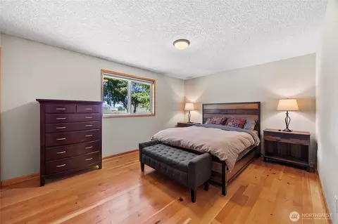 Bedroom - 217 Bay Rd, Winlock, WA 98596 photo 1 of 2