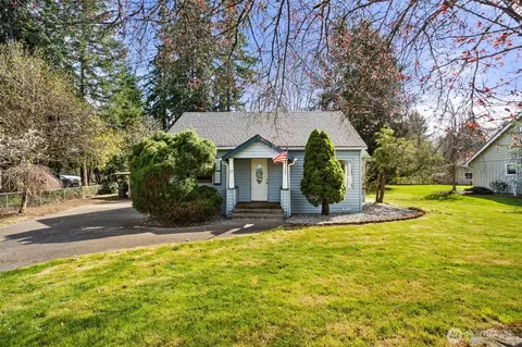 17 Rue Creek Rd, Raymond, WA 98577