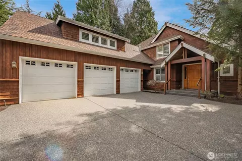 8606 Great Horned Owl Ln, Blaine, WA 98230