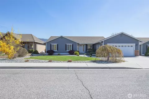 2327 Spring Wheat Rd, East Wenatchee, WA 98802