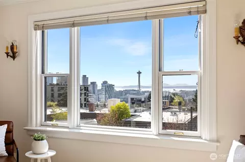 711 Belmont Pl E #304, Seattle, WA 98102