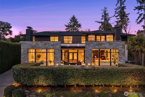 9632 Lake Washington Blvd NE, Bellevue, WA 98004