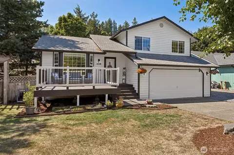 306 Maple Dr N, Eatonville, WA 98328