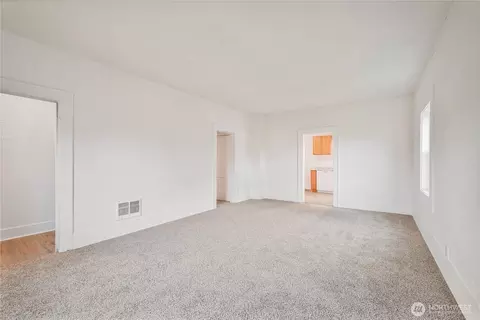 320 23rd Ave, Longview, WA 98632 photo 4