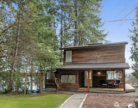 4806 Sunrise Beach Rd NW, Olympia, WA 98502