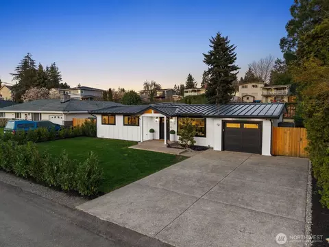 2100 Dayton Ave NE, Renton, WA 98056