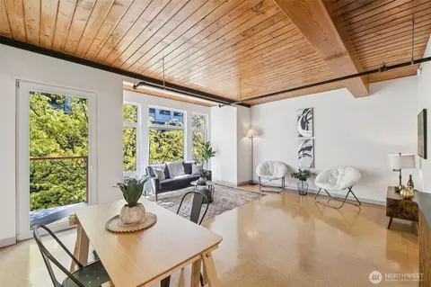 401 9th Ave N #201, Seattle, WA 98109
