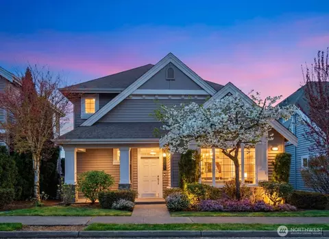 2045 32nd Ave NE, Issaquah, WA 98029