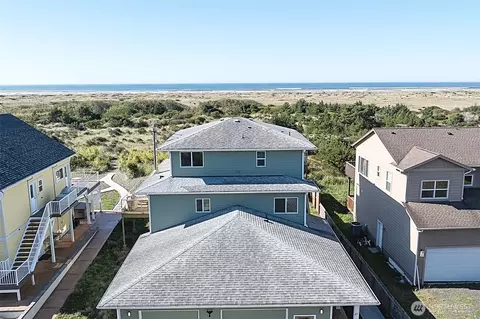 27 Ocean Ln, Copalis Beach, WA 98535