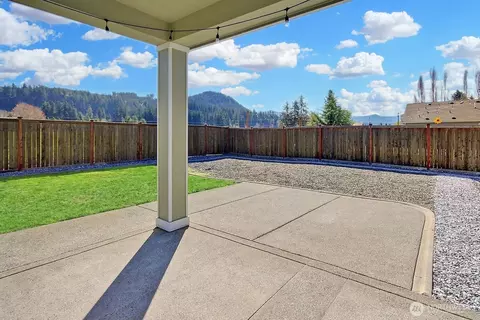 Exterior - 227 Jasmine Ln N, Enumclaw, WA 98022 photo 3 of 9