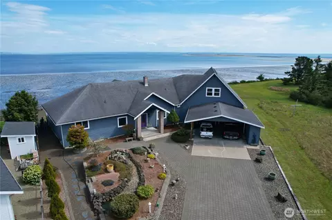 925 Claire Ct SE, Ocean Shores, WA 98569
