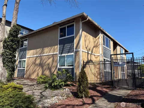4027 S Warner St, Tacoma, WA 98409