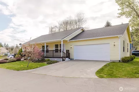 330 Flower Meadows St, Port Orchard, WA 98366