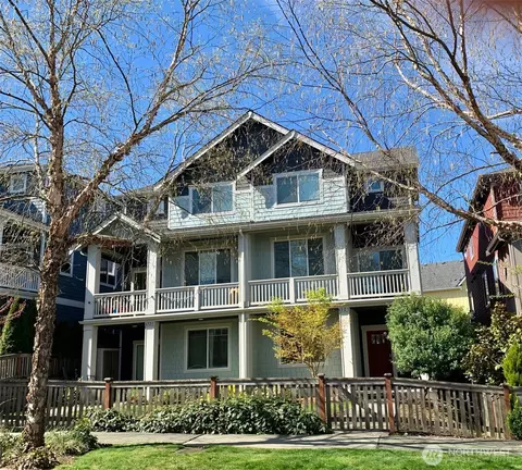 6521 31st Ave SW, Seattle, WA 98126