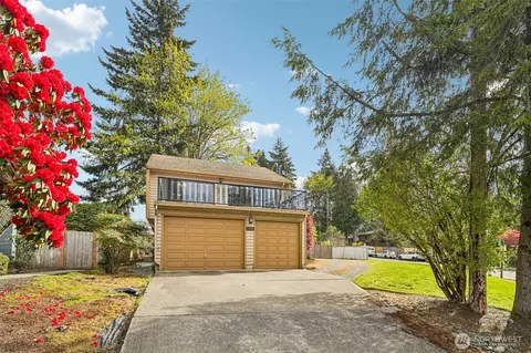 18805 SE 42nd St, Issaquah, WA 98027