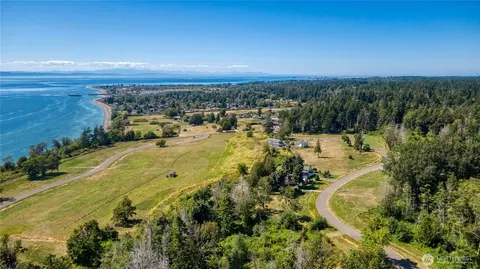 2128 Seabright Loop, Point Roberts, WA 98281 photo 4