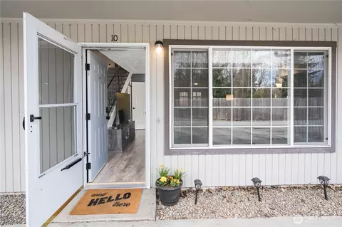 3311 Redwood Ave #10, Bellingham, WA 98225