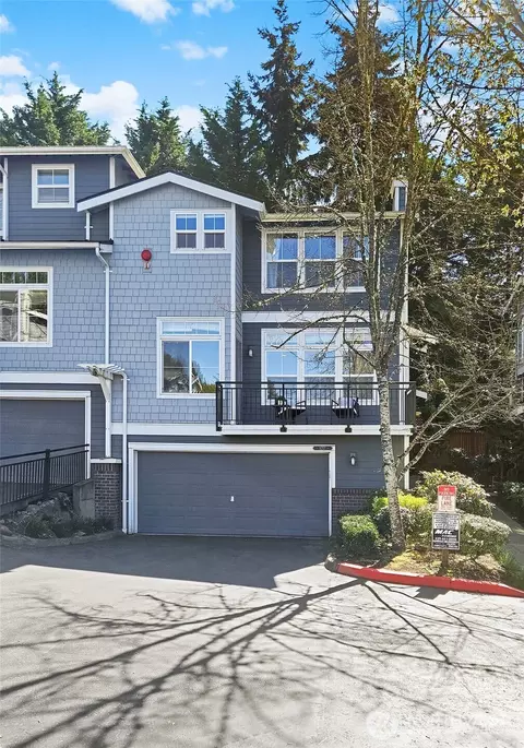 8707 123rd Ln NE #8707, Kirkland, WA 98033