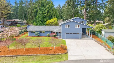 7451 Lazy S Ln NE, Bremerton, WA 98311