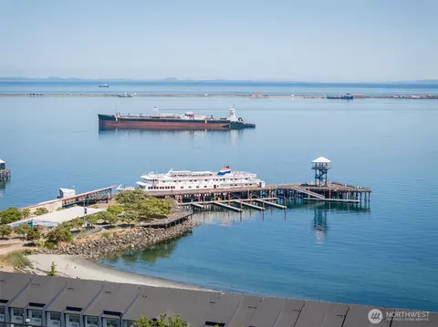 229 E First St #3, Port Angeles, WA 98362