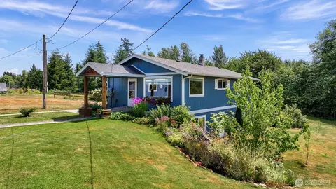 8722 Valley View Rd, Custer, WA 98240