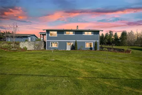 8722 Valley View Rd, Custer, WA 98240