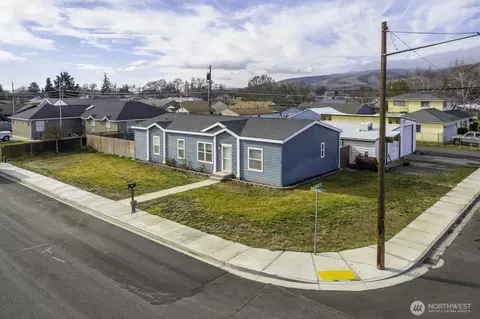 159 Ivy St NE, Ephrata, WA 98823