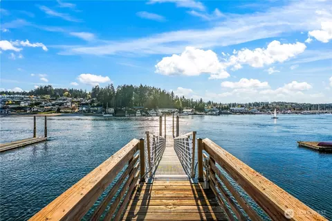 7810 Goodman Dr NW, Gig Harbor, WA 98332