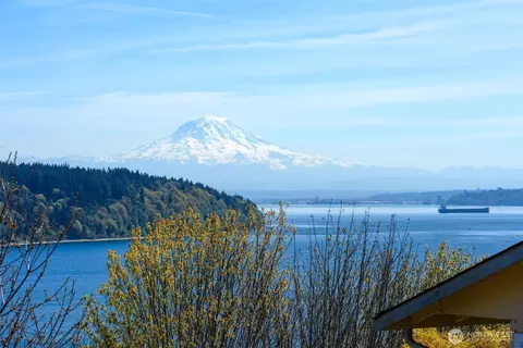 11004 Colvos Dr NW, Gig Harbor, WA 98332