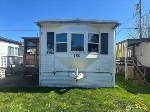 8080 NW Harborview Rd NW #M180, Blaine, WA 98230