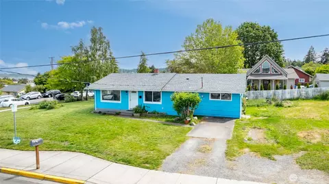 1605 20th St, Anacortes, WA 98221