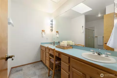 Bath - 52 Mccomb Rd, Sequim, WA 98382 photo 1 of 3