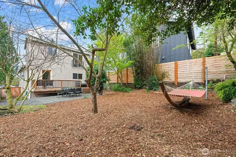 Exterior - 2620 E Roy St, Seattle, WA 98112 photo 3 of 6
