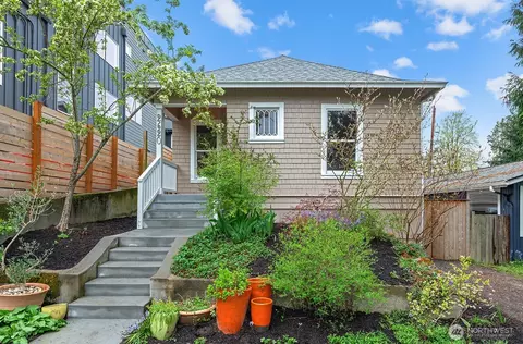 2620 E Roy St, Seattle, WA 98112