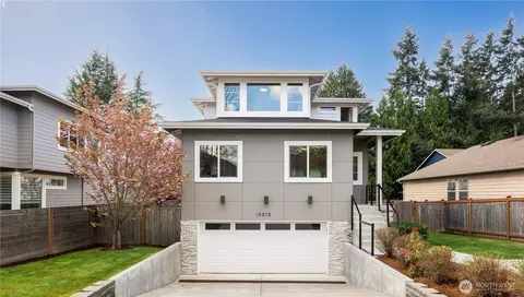 10015 131st Pl NE, Kirkland, WA 98033