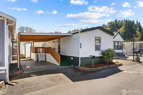15268 Maple Dr #M68, Renton, WA 98058
