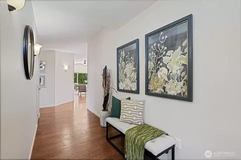Entry Way - 15624 42nd Dr SE, Bothell, WA 98012 photo 3 of 3