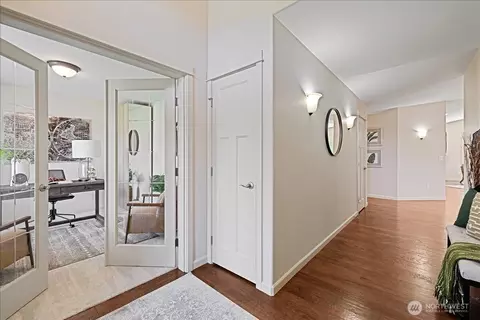 Entry Way - 15624 42nd Dr SE, Bothell, WA 98012 photo 2 of 3