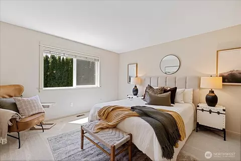 Bedroom - 15624 42nd Dr SE, Bothell, WA 98012 photo 2 of 3