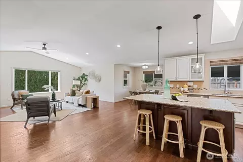 Kitchen - 15624 42nd Dr SE, Bothell, WA 98012 photo 1 of 5