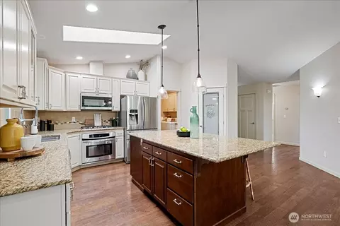Kitchen - 15624 42nd Dr SE, Bothell, WA 98012 photo 3 of 5