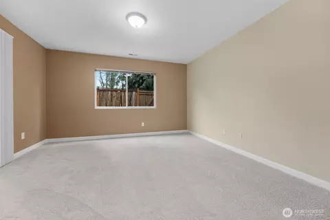 Bedroom - 5708 136th St SE, Everett, WA 98208 photo 3 of 4