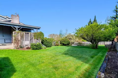 Exterior - 3521 Upland Ave, Everett, WA 98203 photo 5 of 6