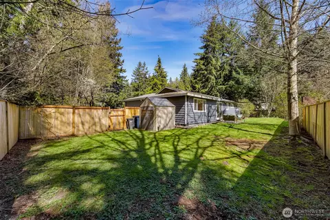 Exterior - 13014 4th Dr SE, Everett, WA 98208 photo 5 of 6