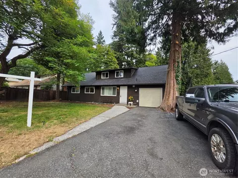18816 89 Ave NE, Bothell, WA 98011
