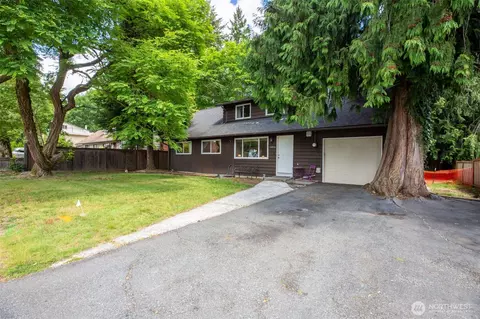18816 89 Ave NE, Bothell, WA 98011