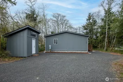 799 Edgewood Ave NE, Ocean Shores, WA 98569